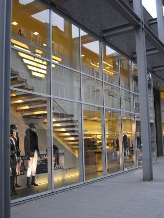 Armani Hopland Antwerpen