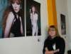 Annick Strynckx stelt jonge kunstenaars in de gelegenheid om te exposeren in Barnini
