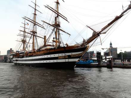 De Amerigo Vespucci, het opleidingsschip van de Italiaanse marine