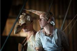     Dimitri Leue en Jonas Van Geel in 'DODO klein' (foto: Kurt Van der Elst)