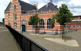 Club Lagare 27 op het Damplein