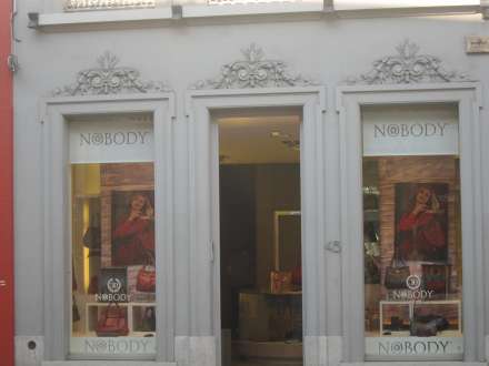 Nobody Huidevetterstraat