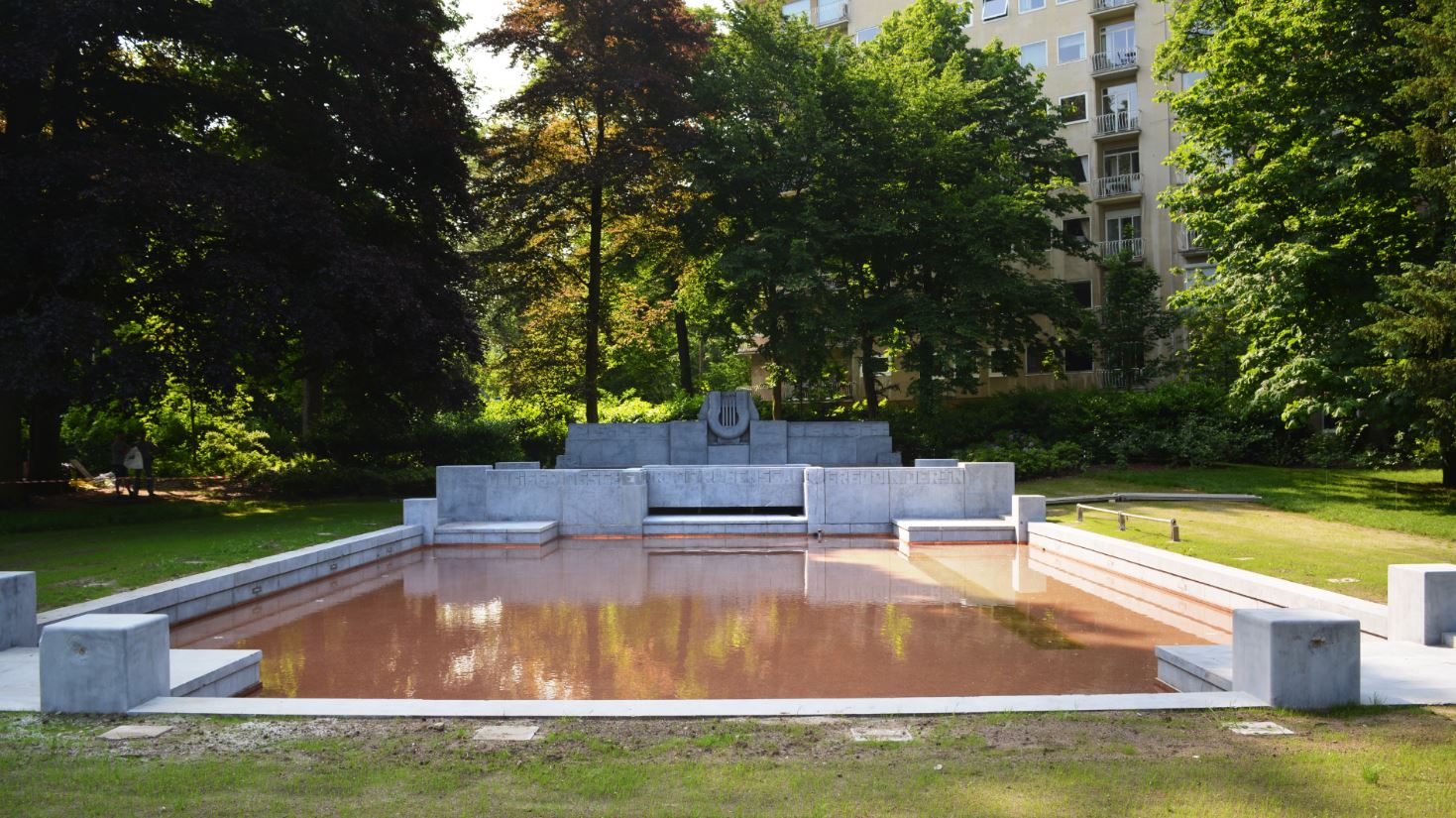 Fonteinmonument Peter Benoit opnieuw in gebruik Antwerpen