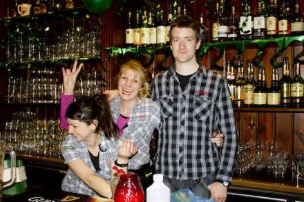 Kelly's Irish Pub