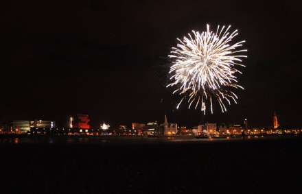 Vuurwerk aan de Schelde op maandag 31 december 2012 om 24 uur