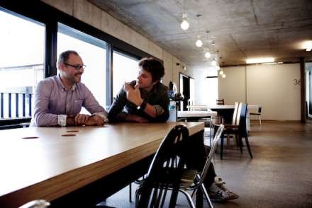 Bart Verleije van Voxdale en productontwikkelaar Simon de Smet hebben elkaar gevonden in De Winkelhaak.